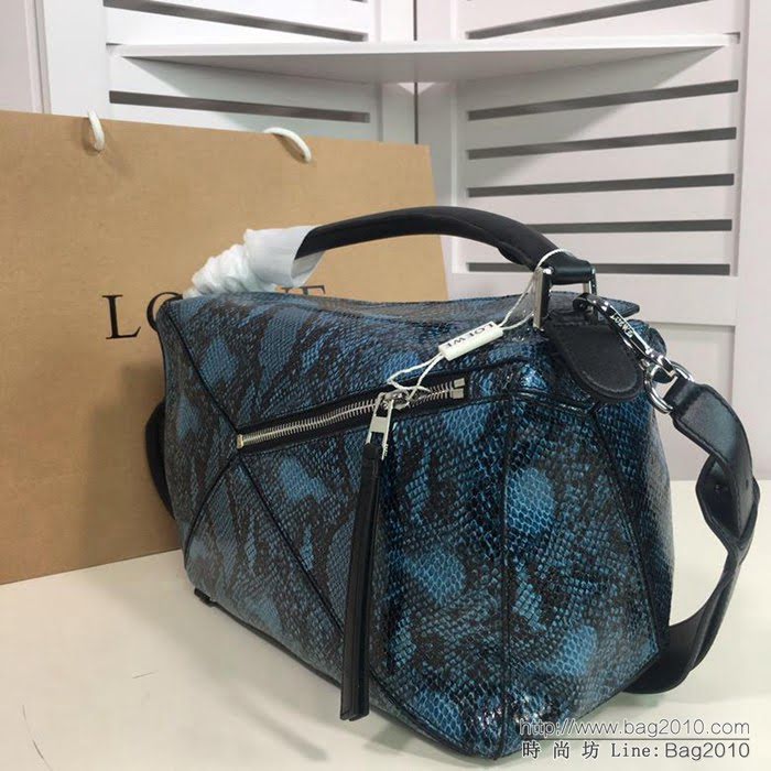 LOEWE羅意威 蛇紋 原單品質 火遍全世界熱銷款 puzzle bag 手提肩背包 6605  jdl1202